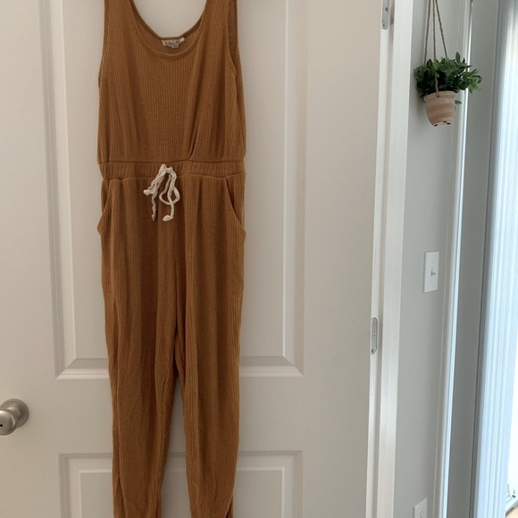 Pants - Ribbed sleeveless jumpsuit
